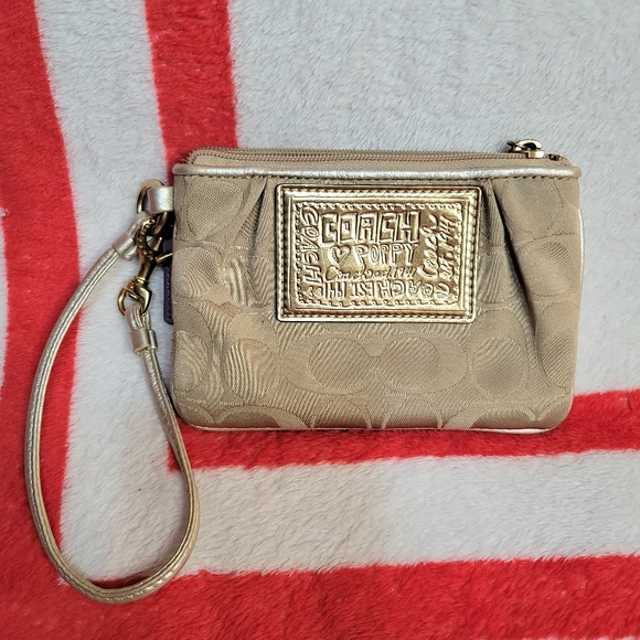 Coach Poppy Limited Edition Wristlet - Picture 2 of 8